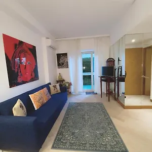  Apartamento In Mc Center, 5min Walk To Casino & The Port And 1min From Underground Train Station Mónaco