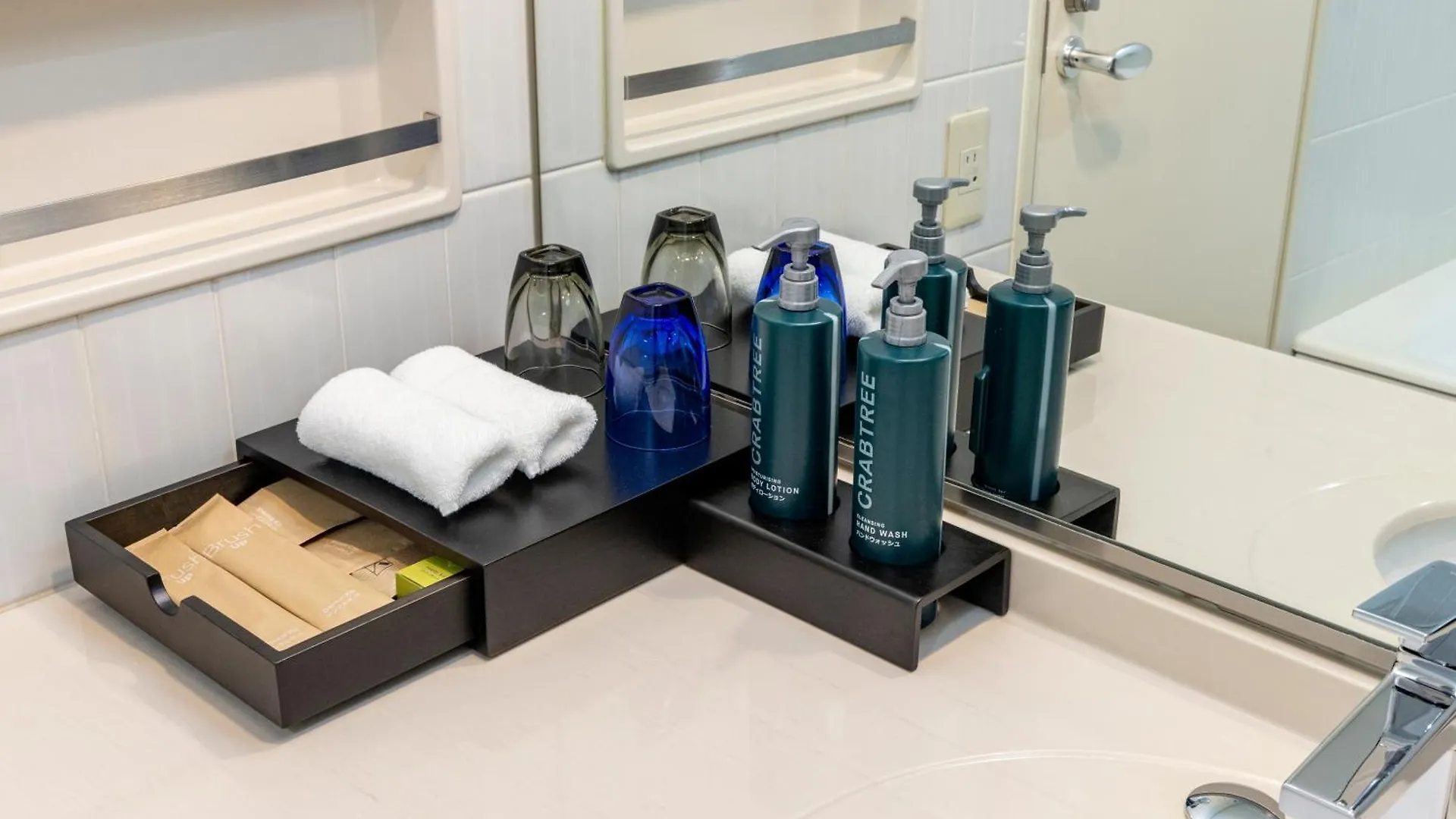 Hilton Tokyo Narita Airport Hotel 5*,  Japan
