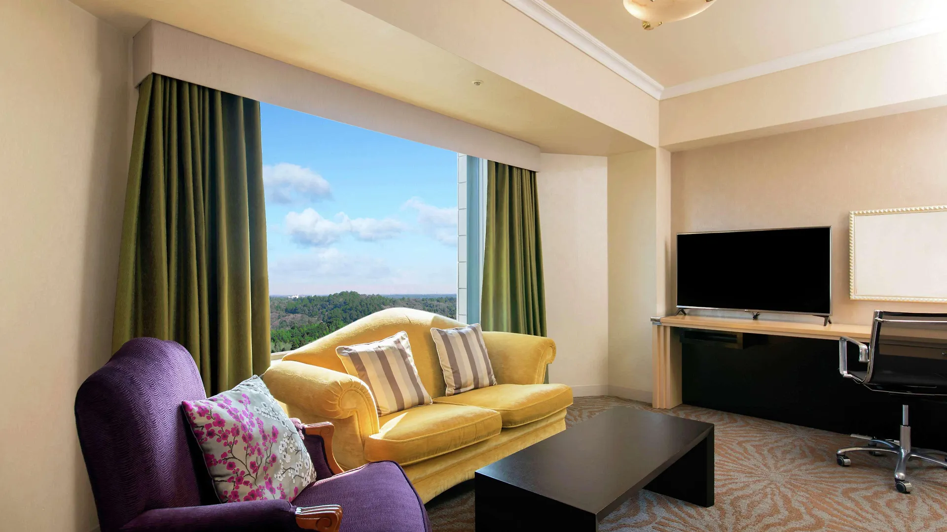 Hotel Hilton Tokyo Narita Airport 5*,